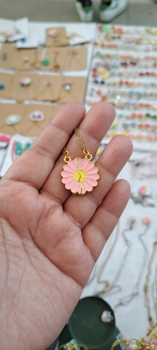 Daisy Necklace